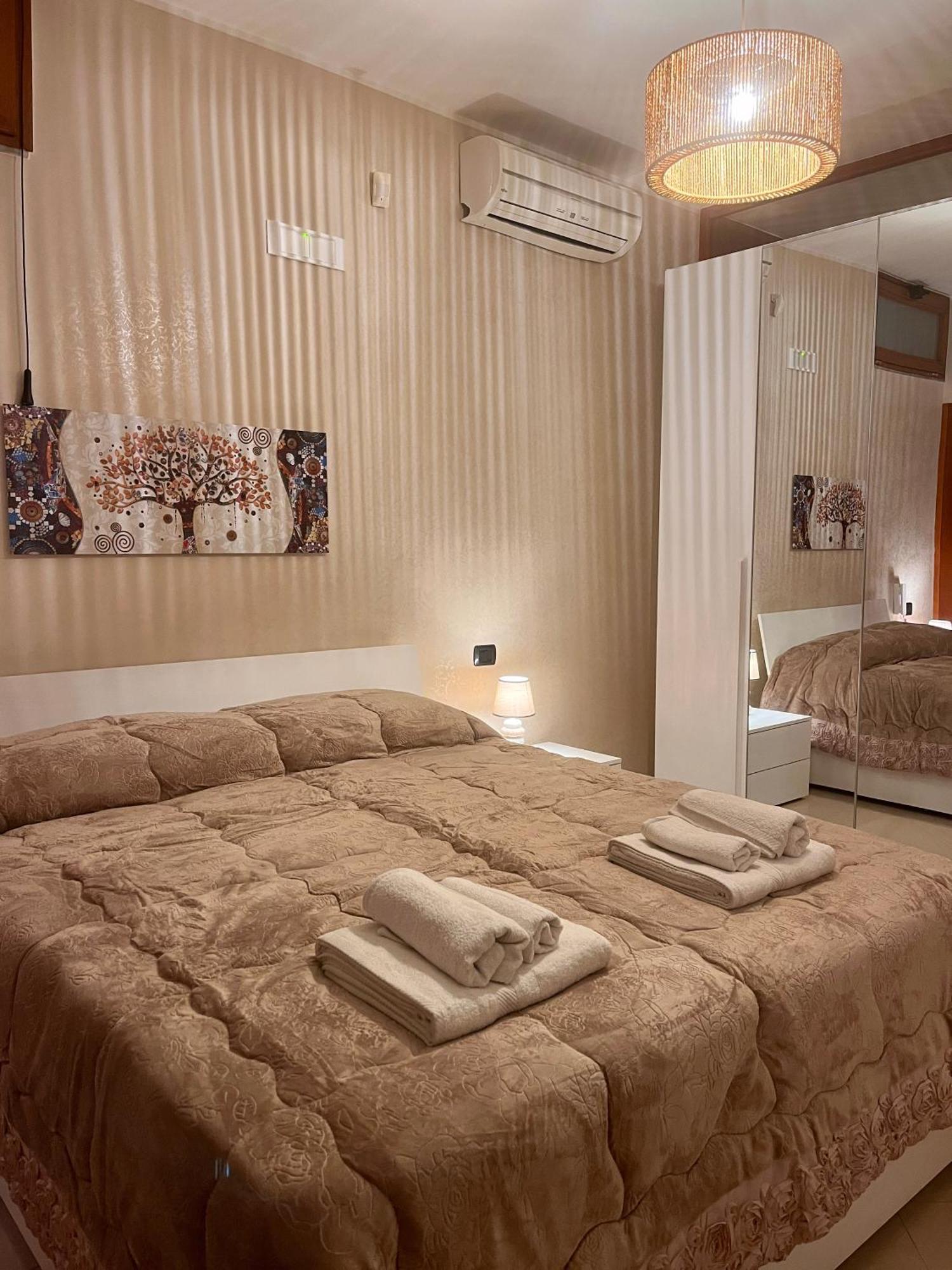 Il Villino B&B - Napoli/Pompei/Sorrento/Costiera Brusciano Exterior photo